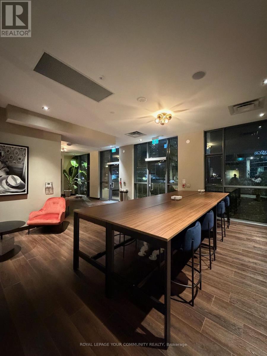 1209 - 10 Honeycrisp Crescent, Vaughan (Vaughan Corporate Centre), Ontario  L4K 0M7 - Photo 8 - N12484307