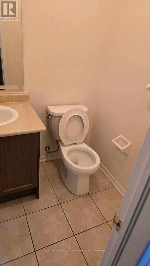106 Bonnie Braes Drive, Brampton, Ontario  L6Y 5Y7 - Photo 9 - W12468615