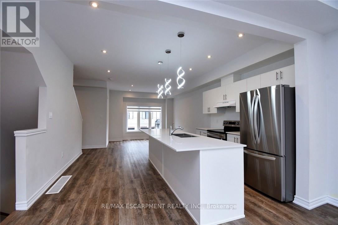 4 - 187 Wilson Street W, Hamilton, Ontario  L9G 1N4 - Photo 15 - X12484148