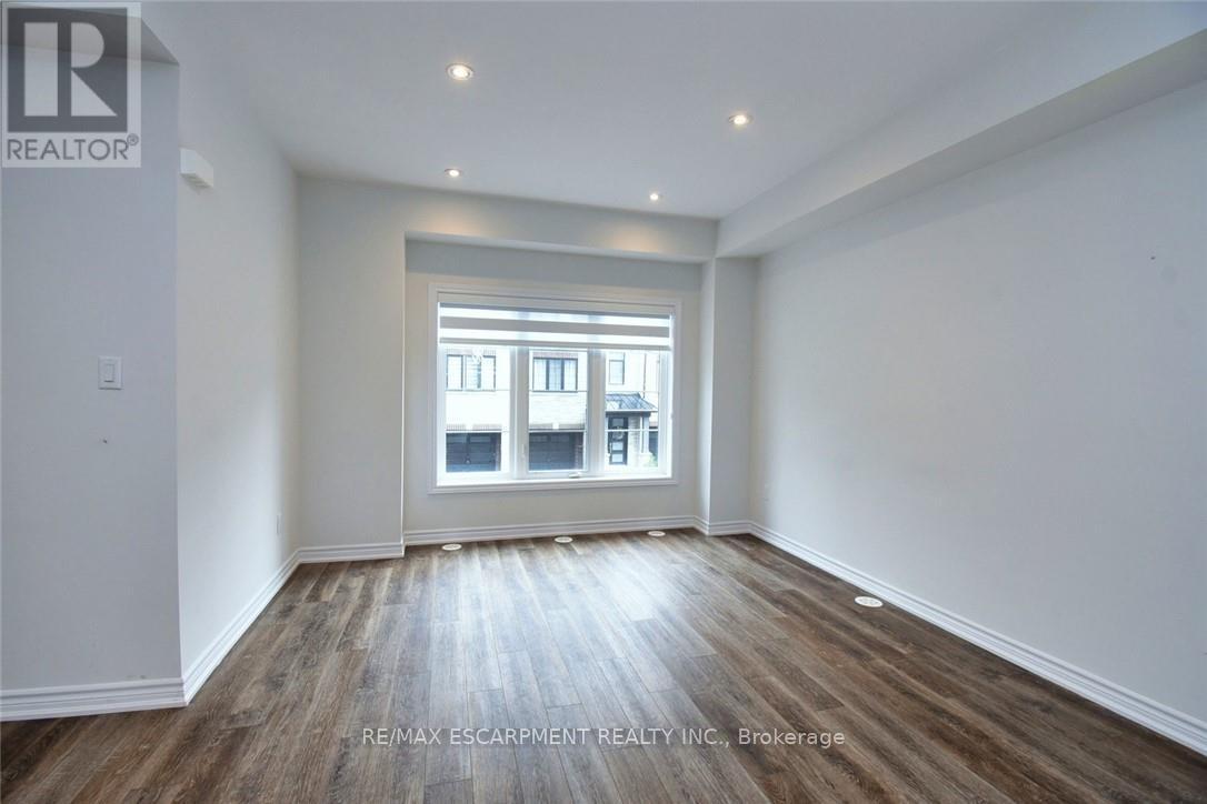 4 - 187 Wilson Street W, Hamilton, Ontario  L9G 1N4 - Photo 10 - X12484148