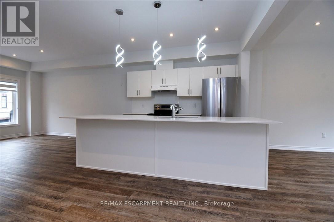 4 - 187 Wilson Street W, Hamilton, Ontario  L9G 1N4 - Photo 14 - X12484148