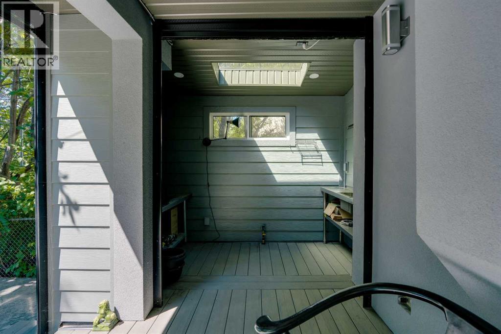 931 Shawnee Drive Sw, Calgary, Alberta  T2Y 2G8 - Photo 36 - A2245149