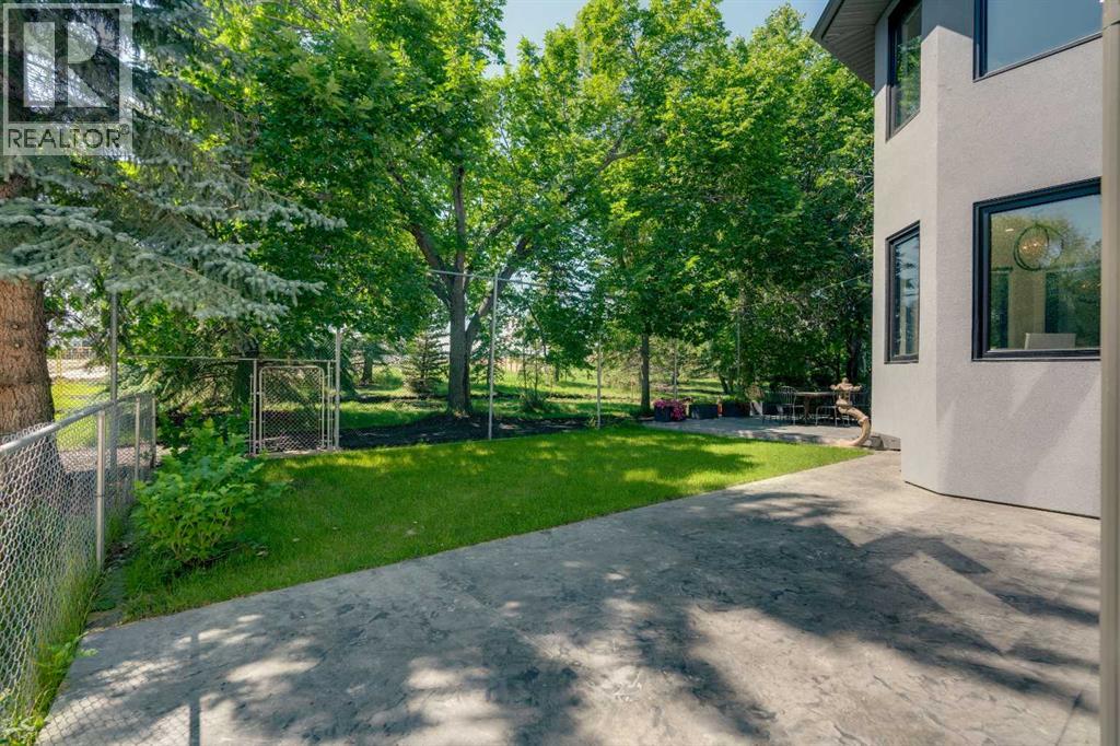 931 Shawnee Drive Sw, Calgary, Alberta  T2Y 2G8 - Photo 32 - A2245149