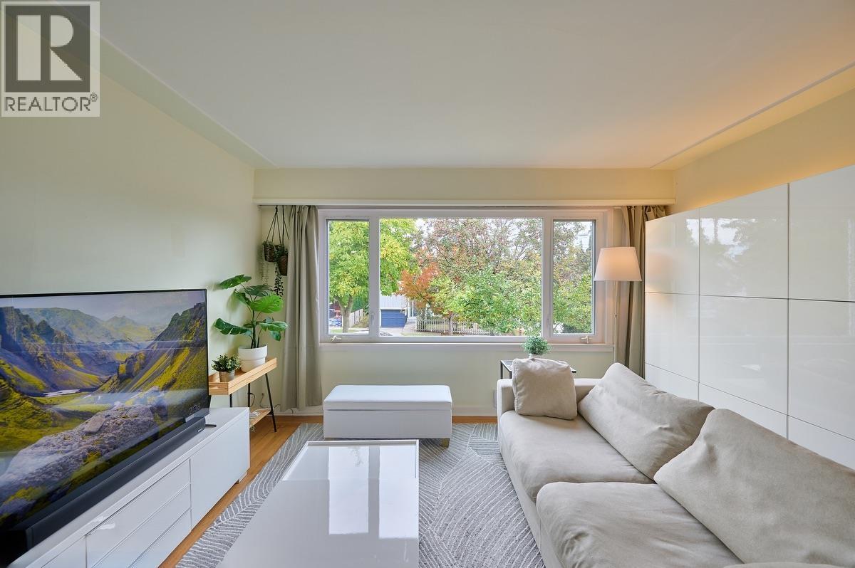 102 Durham Street, New Westminster, British Columbia  V3L 1X1 - Photo 3 - R3061251