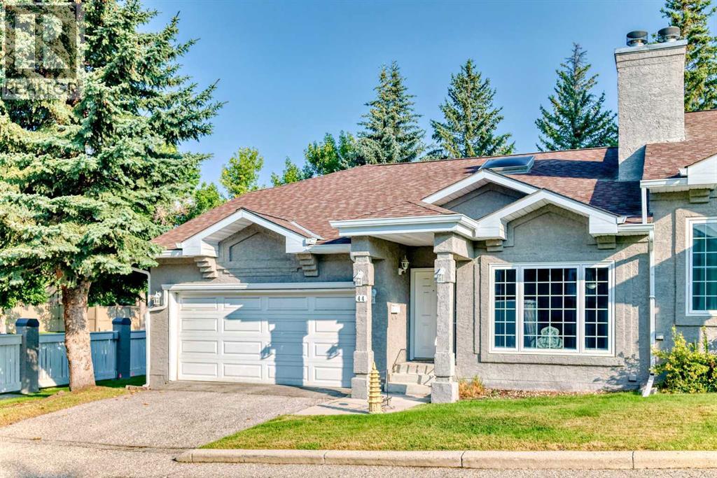 44 Gladstone Gardens Sw, Calgary, Alberta  T3E 7E4 - Photo 2 - A2255924