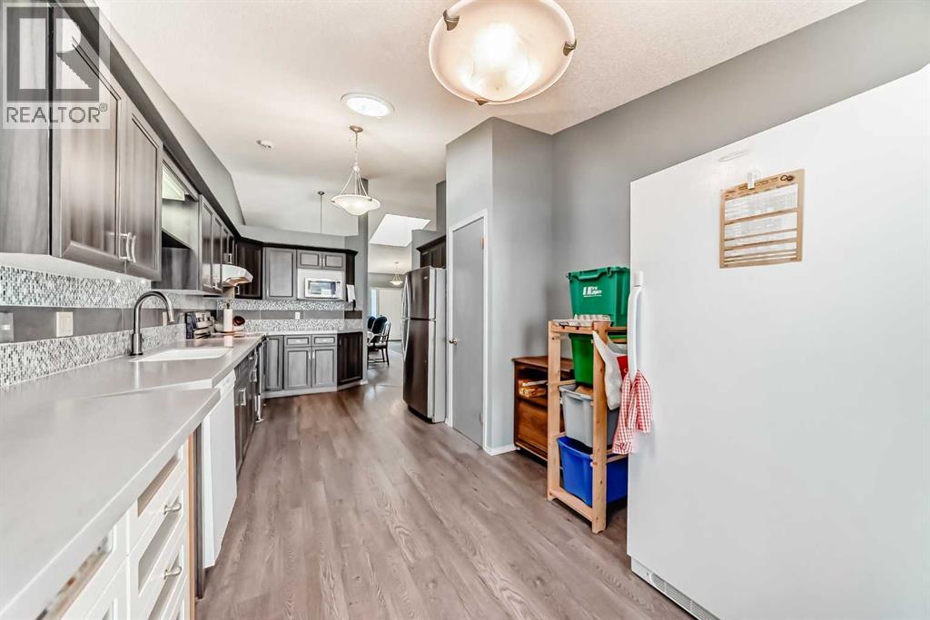 44 Gladstone Gardens Sw, Calgary, Alberta  T3E 7E4 - Photo 15 - A2255924