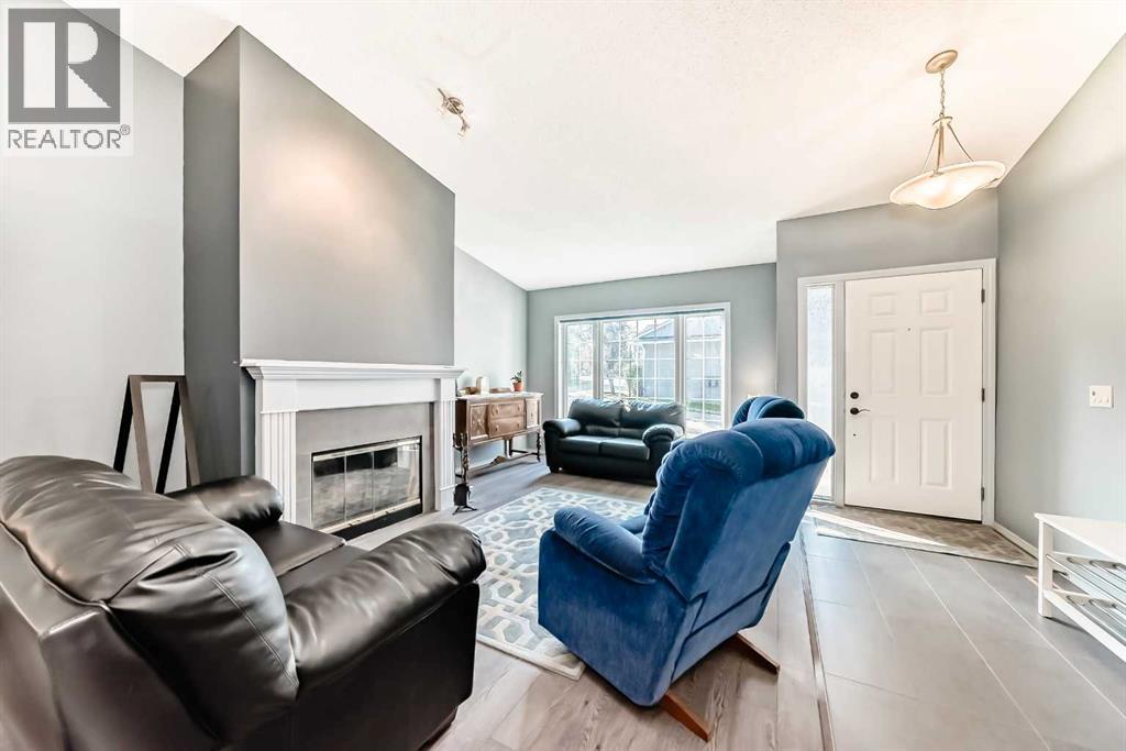 44 Gladstone Gardens Sw, Calgary, Alberta  T3E 7E4 - Photo 10 - A2255924