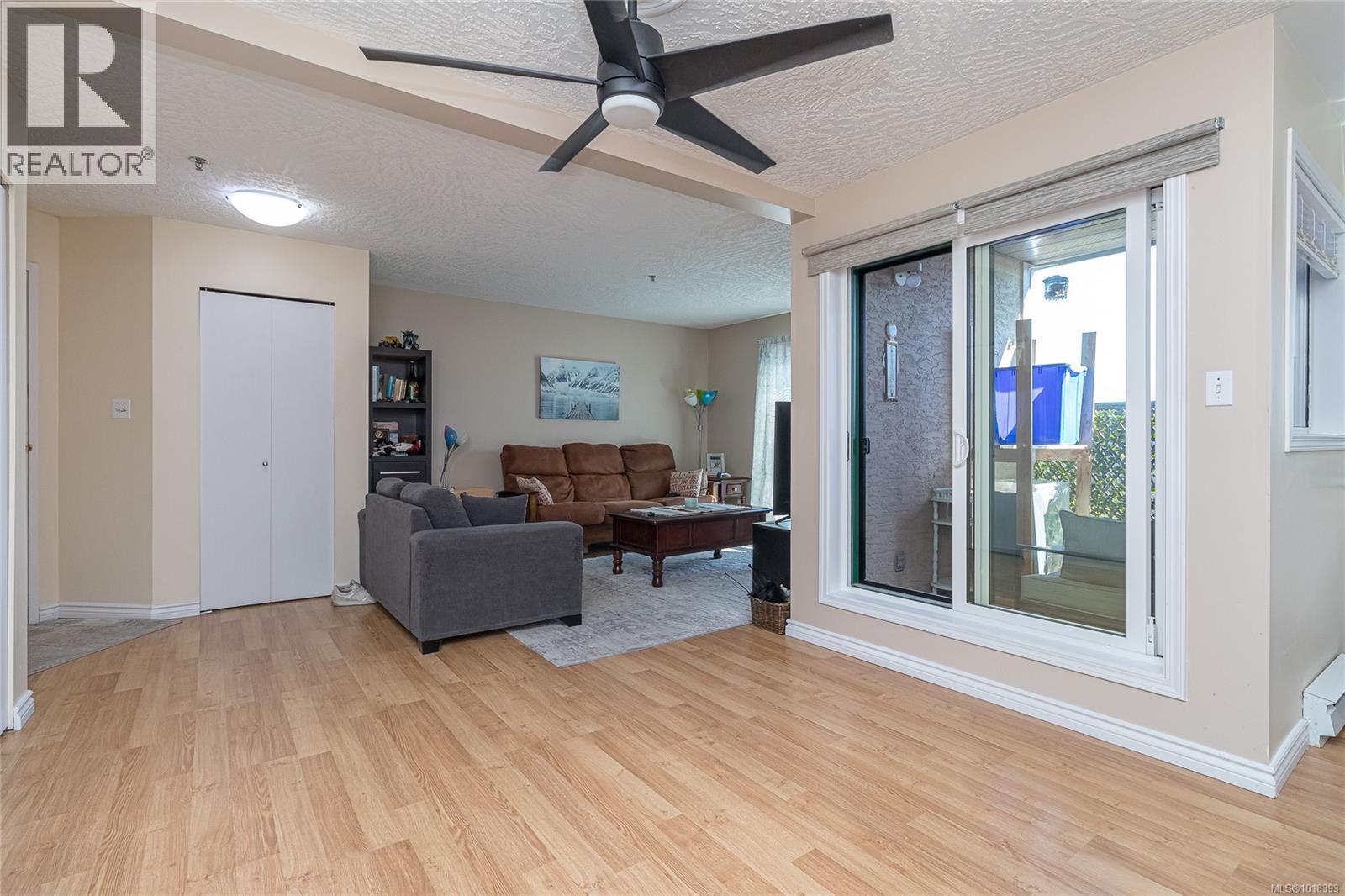 312 3460 Quadra St, Saanich, British Columbia