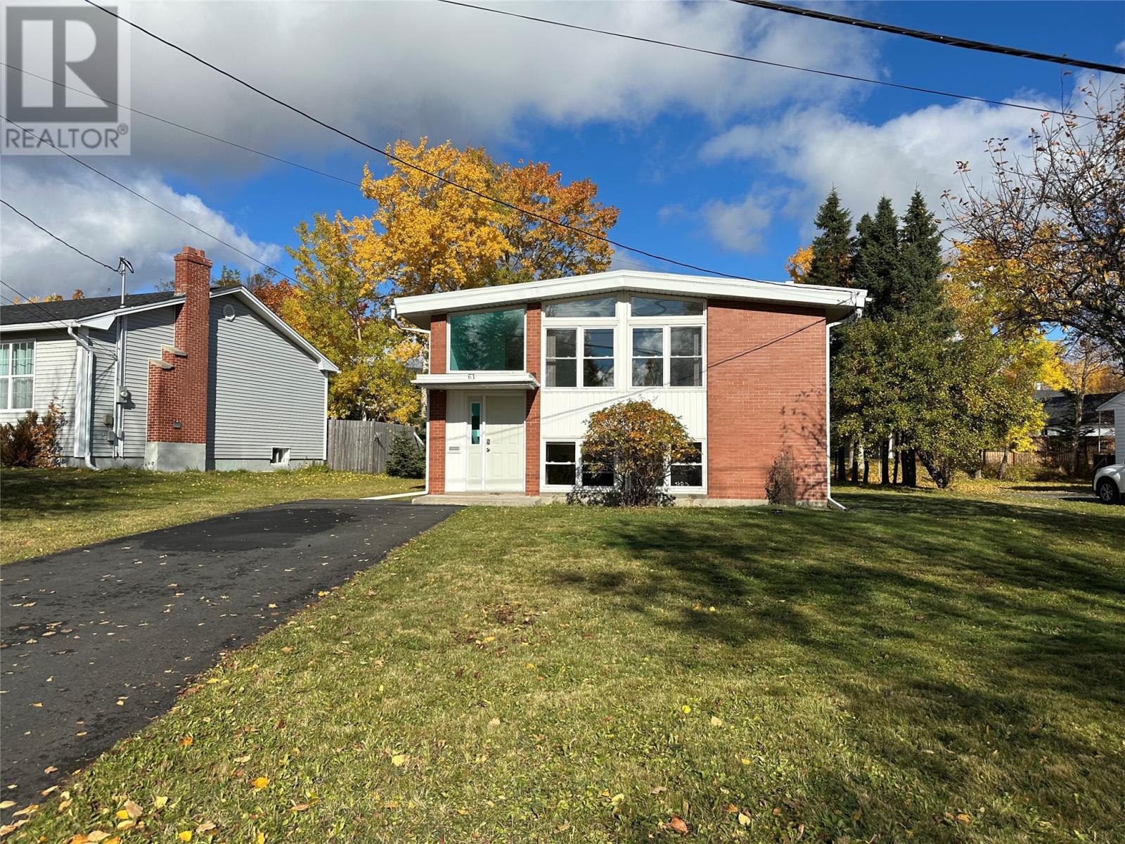 61 Macdonald Drive, Gander, Newfoundland & Labrador  A1V 1G1 - Photo 2 - 1291827