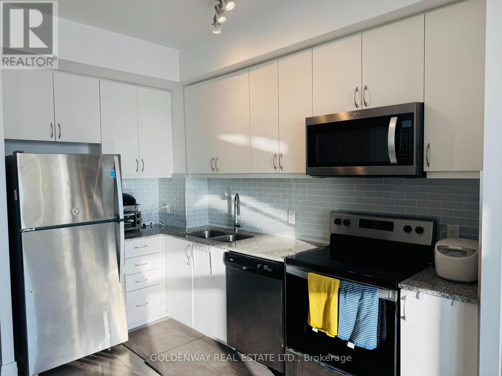 901 - 3220 Sheppard Avenue E, Toronto, Ontario  M1T 3K1 - Photo 8 - E12484573