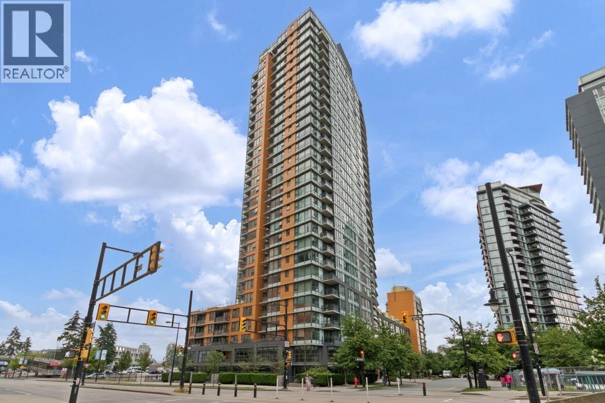 1902 33 SMITHE STREET, Vancouver, British Columbia