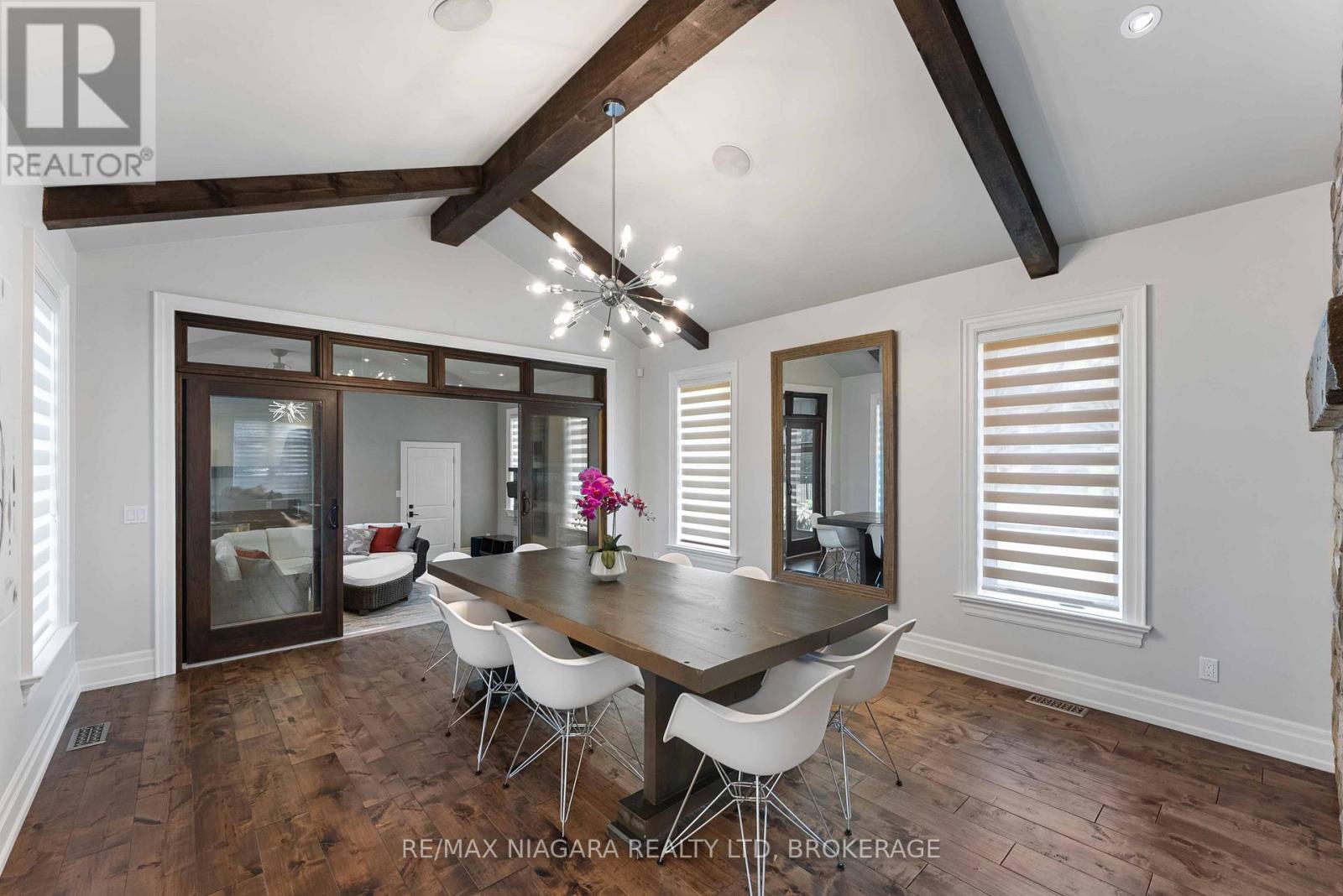 50 Sandalwood Crescent, Niagara-On-The-Lake, Ontario  L0S 1P0 - Photo 11 - X12475800