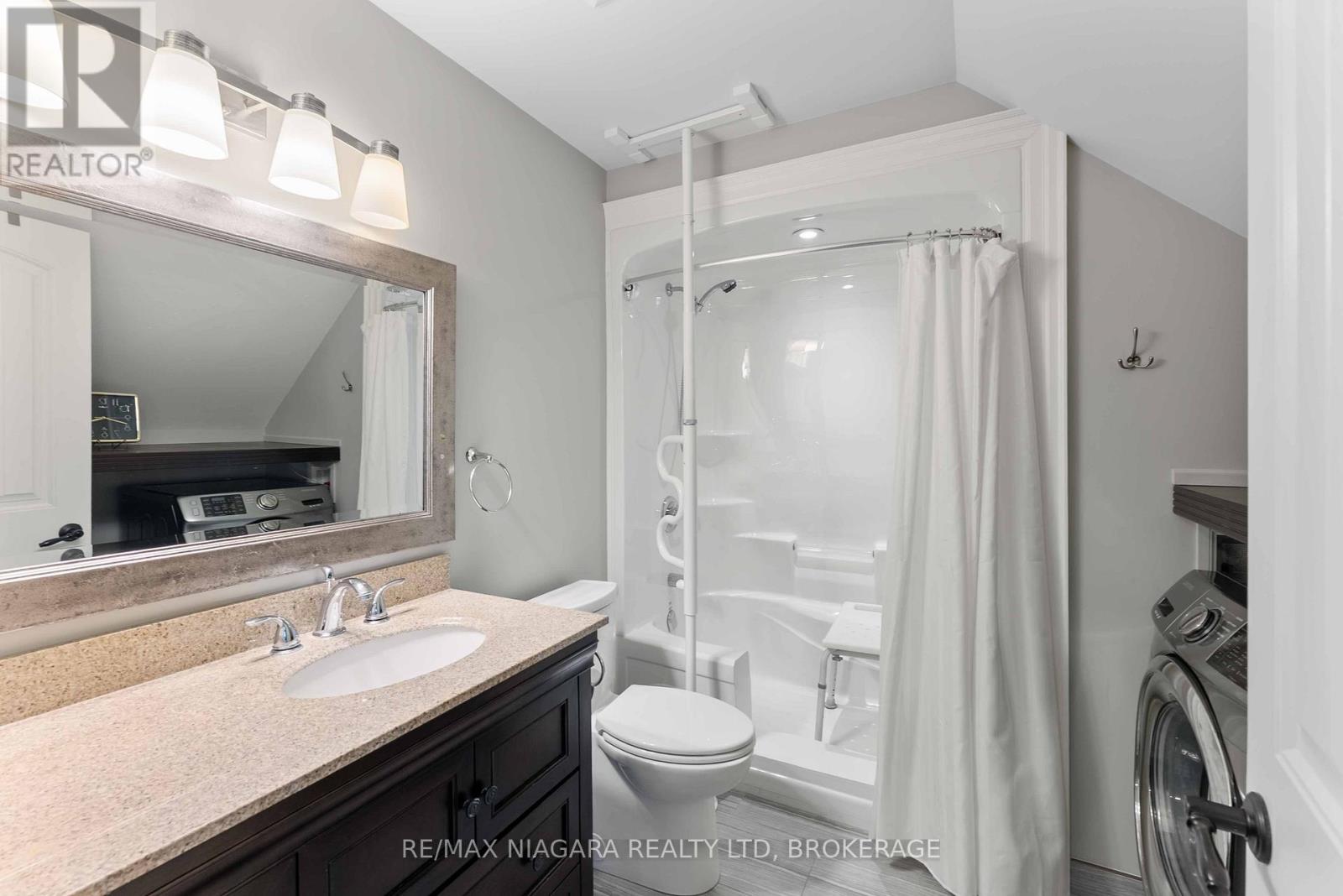 50 Sandalwood Crescent, Niagara-On-The-Lake, Ontario  L0S 1P0 - Photo 36 - X12475800