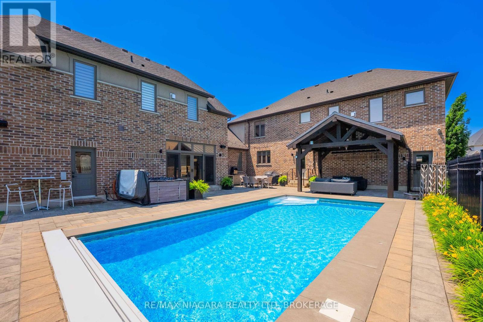 50 Sandalwood Crescent, Niagara-On-The-Lake, Ontario  L0S 1P0 - Photo 40 - X12475800