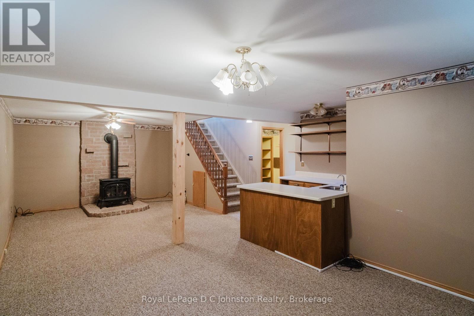 665 7th Street E, Owen Sound, Ontario  N4K 1J7 - Photo 17 - X12484636