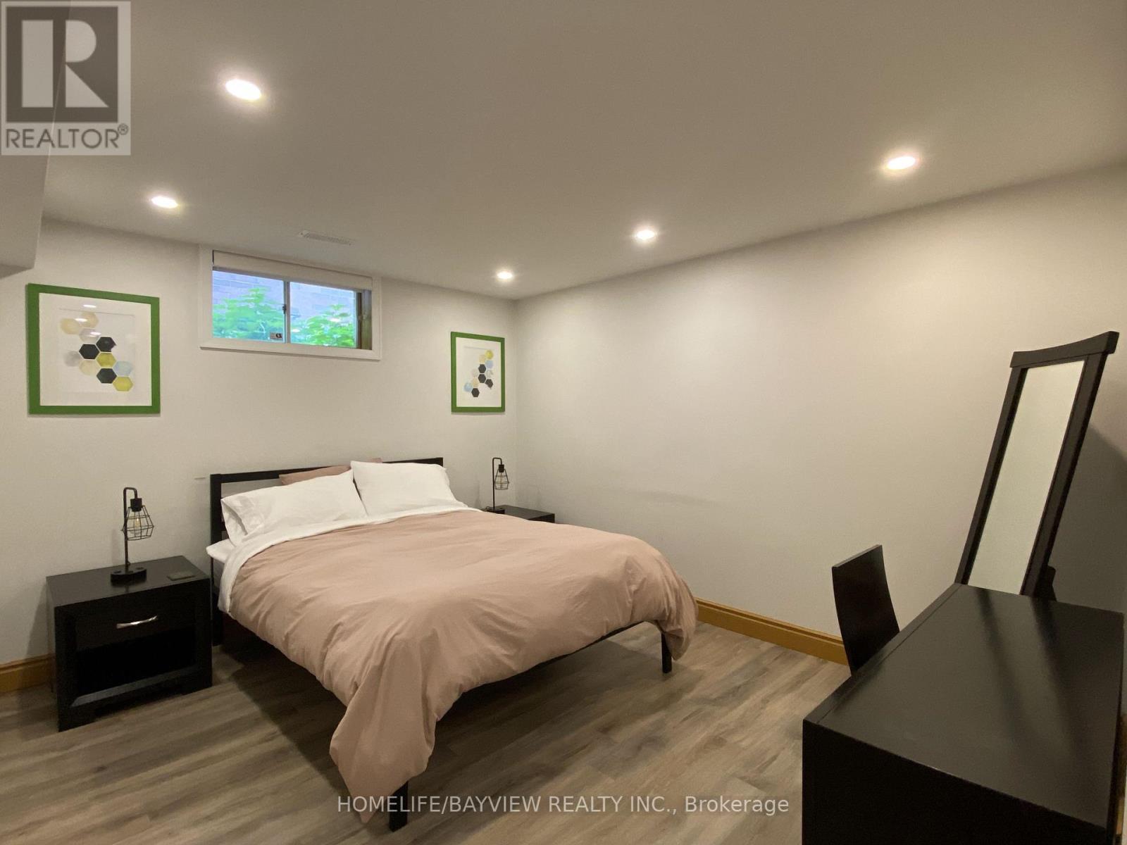 Bsmt Unit - 2 Westwood Lane, Richmond Hill, Ontario  L4C 6X9 - Photo 9 - N12484590