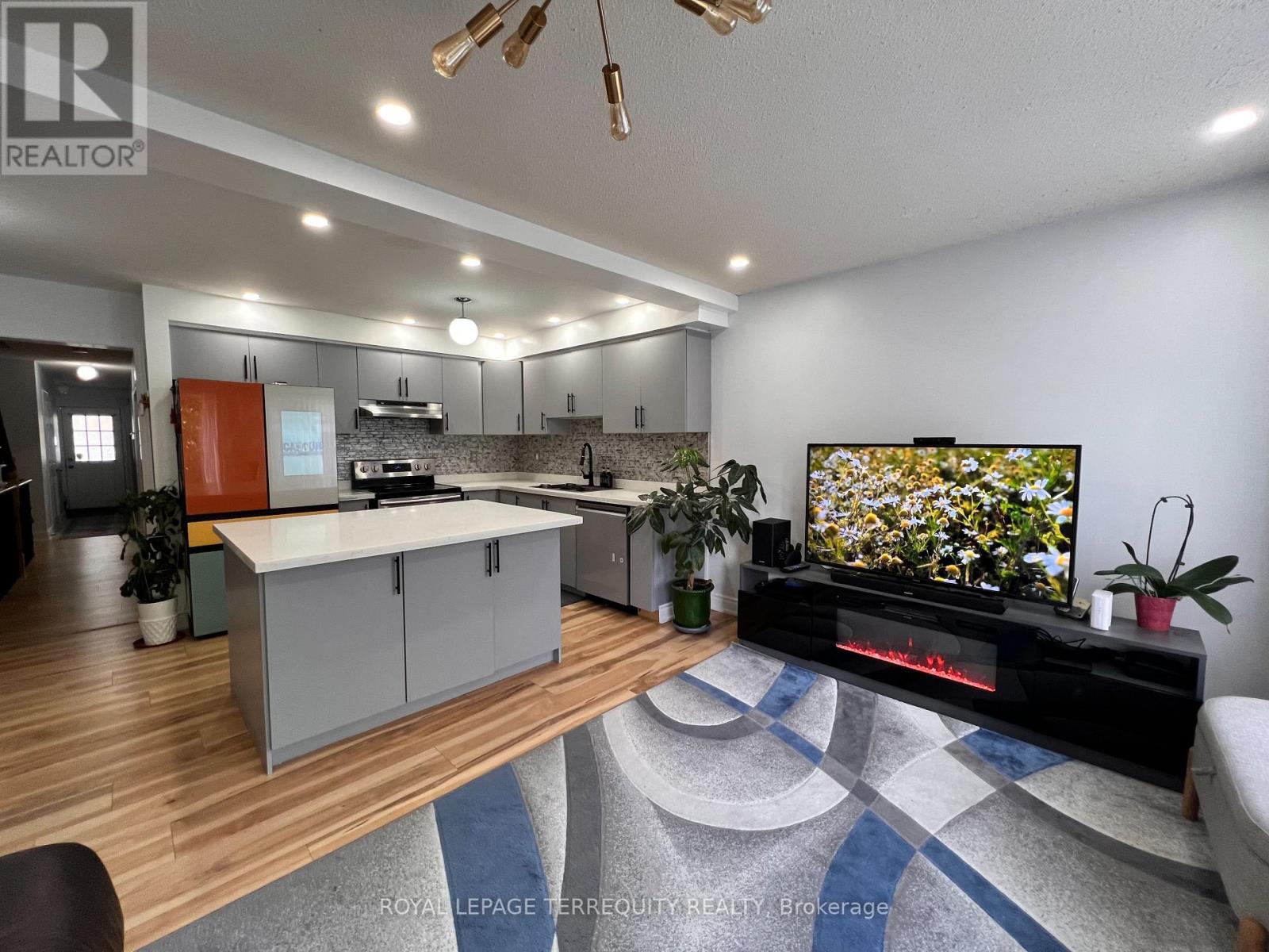115 Guinevere Road, Markham, Ontario  L3S 4R8 - Photo 5 - N12484592