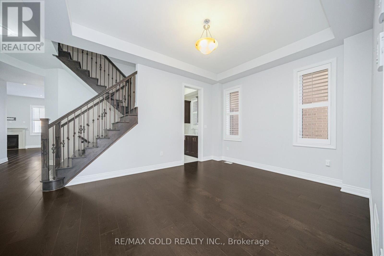 145 Kincardine Street, Vaughan, Ontario  L4H 4J3 - Photo 11 - N12484597