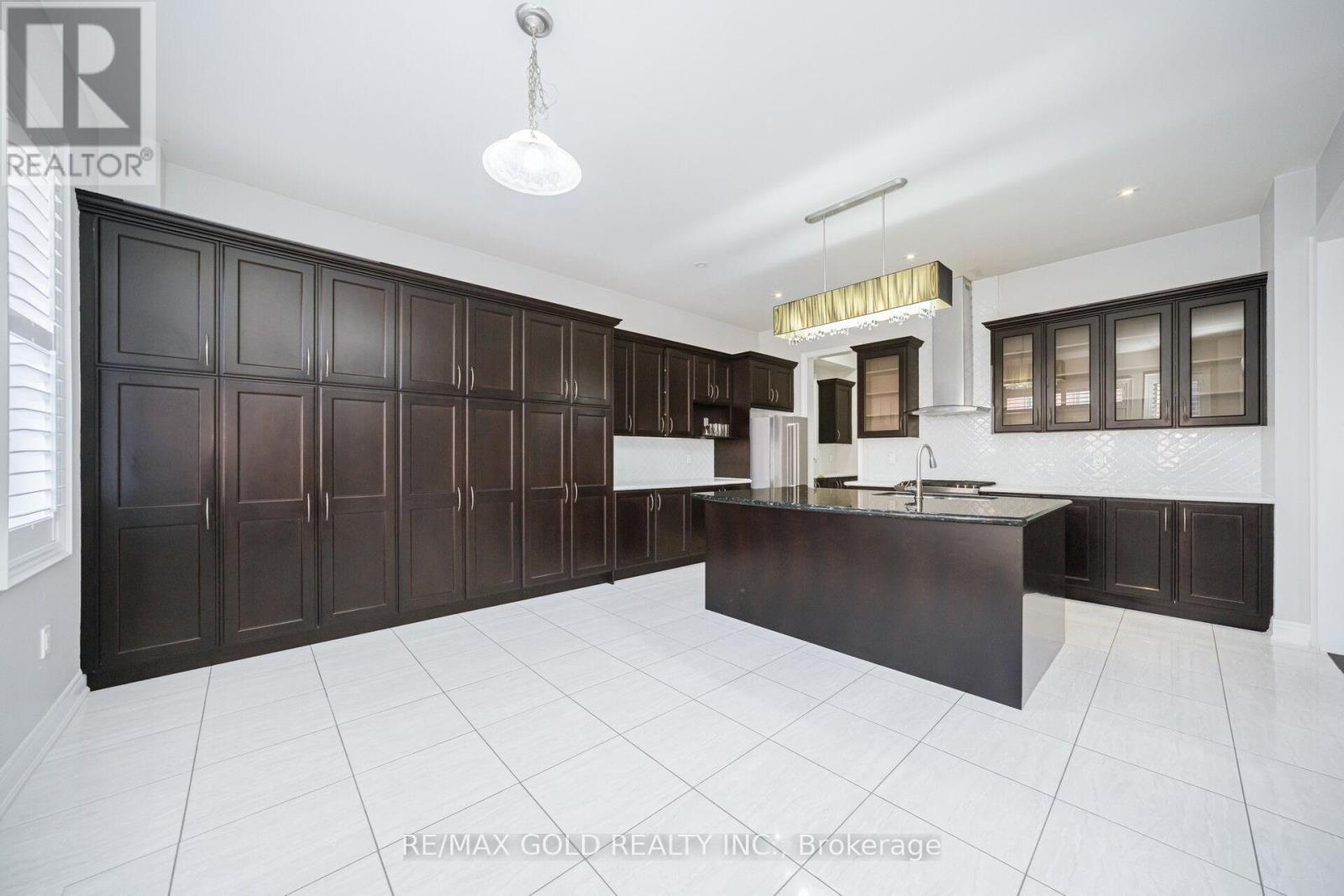 145 Kincardine Street, Vaughan, Ontario  L4H 4J3 - Photo 19 - N12484597