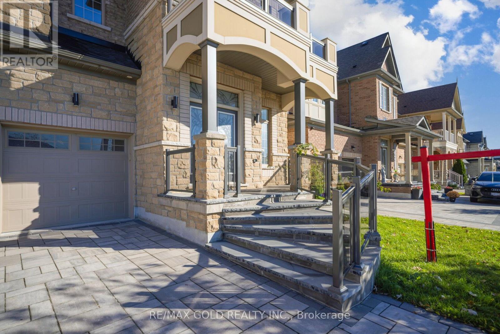 145 Kincardine Street, Vaughan, Ontario  L4H 4J3 - Photo 5 - N12484597