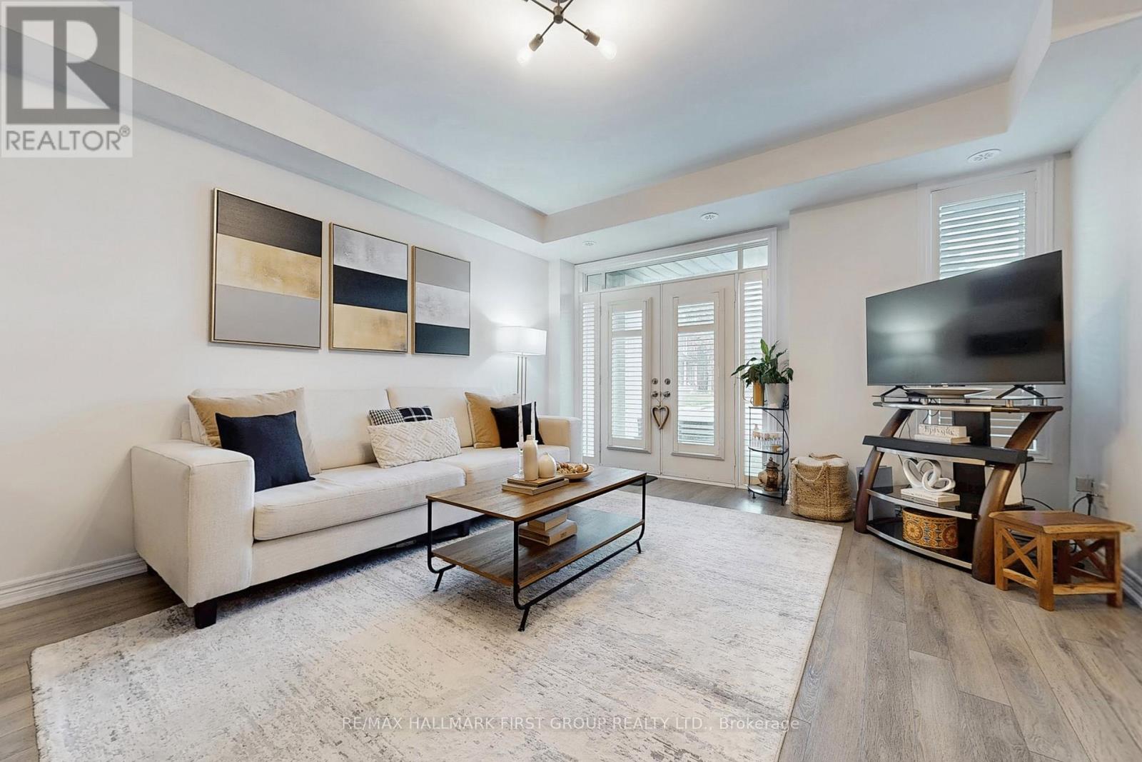 7 - 125 Kayla Crescent, Vaughan, Ontario  L6A 4W3 - Photo 4 - N12484599