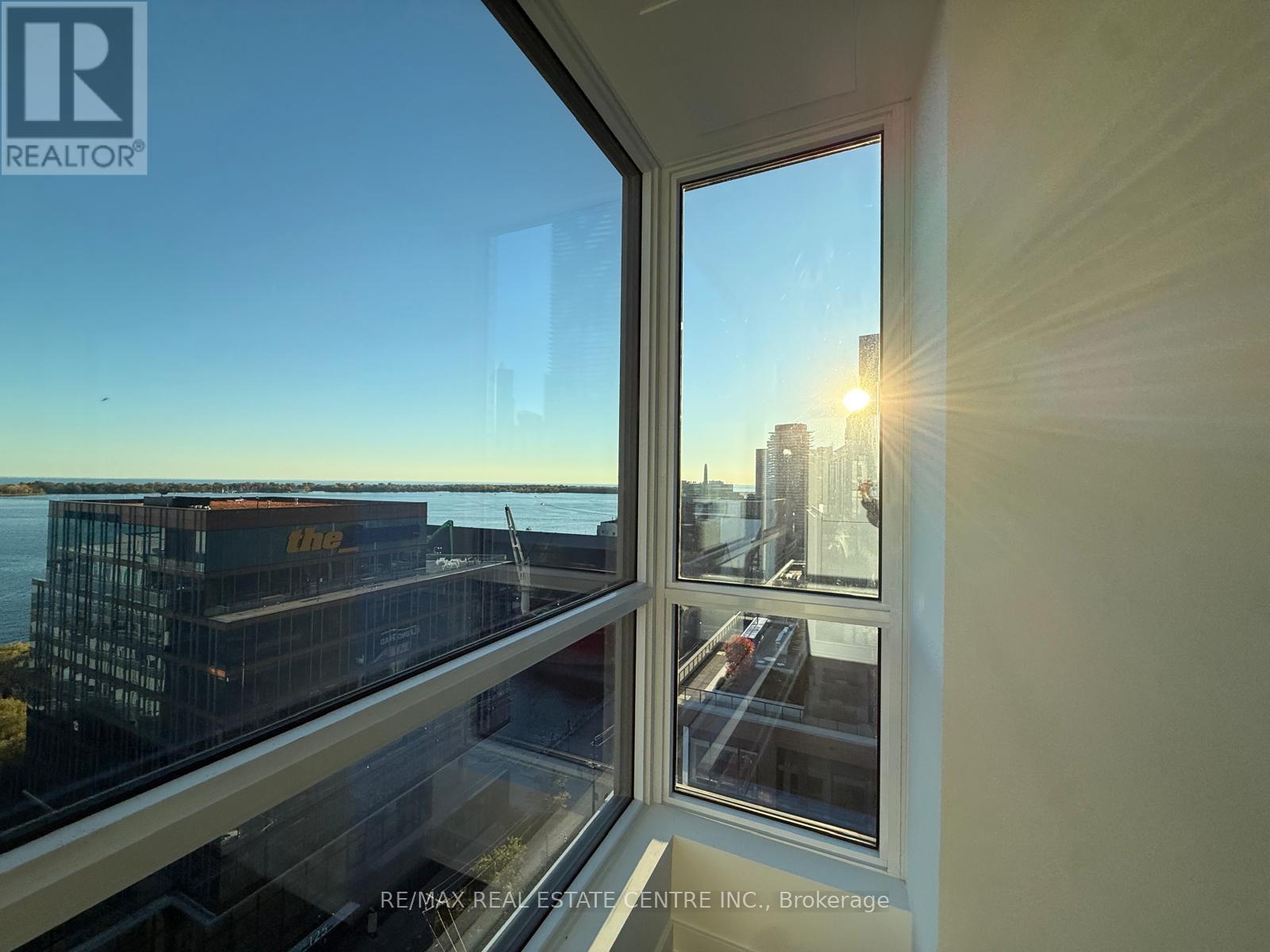 1614 - 15 Richardson Street, Toronto, Ontario M5A 0Y5 - Photo 4 - C12482552