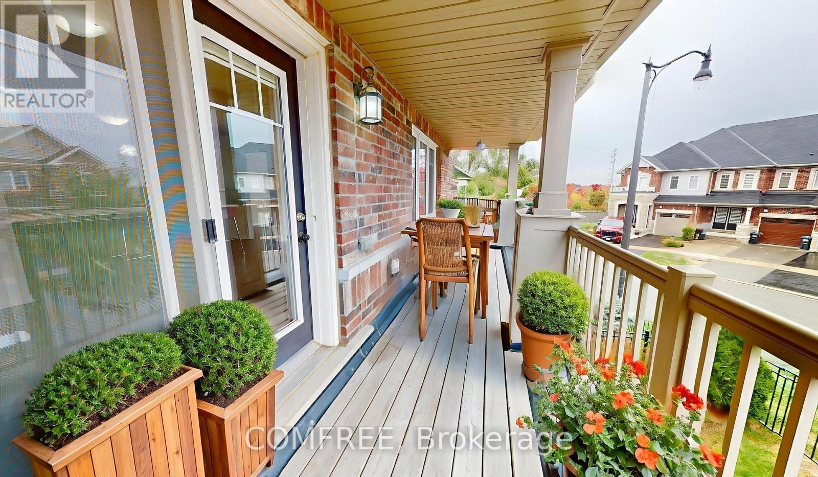 49 Golden Springs Drive, Brampton, Ontario  L7A 0C7 - Photo 22 - W12479177