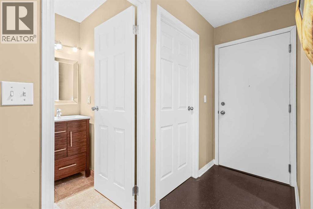 Property at 303, 647 1 Avenue NE image 2