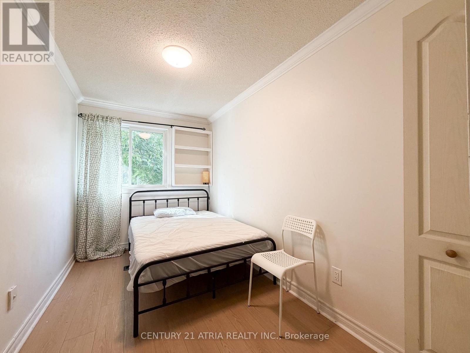 31 Hercules Court, Brampton, Ontario  L6S 1X6 - Photo 11 - W12484577
