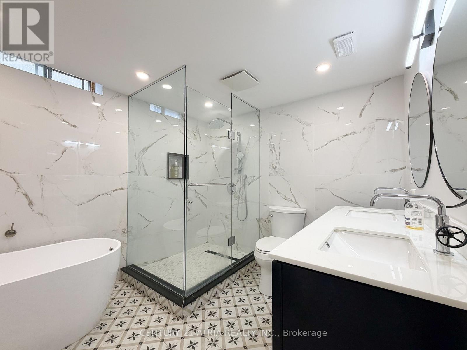 31 Hercules Court, Brampton, Ontario  L6S 1X6 - Photo 13 - W12484577