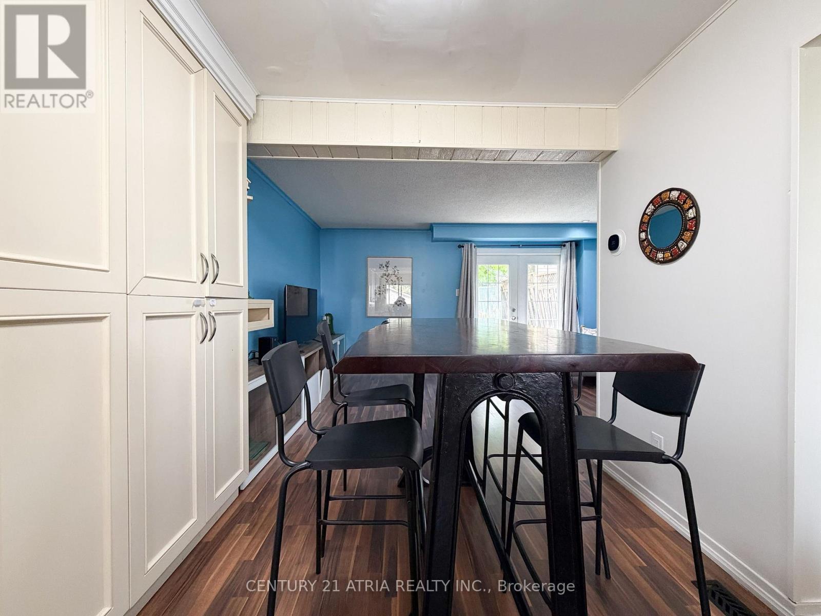31 Hercules Court, Brampton, Ontario  L6S 1X6 - Photo 4 - W12484577