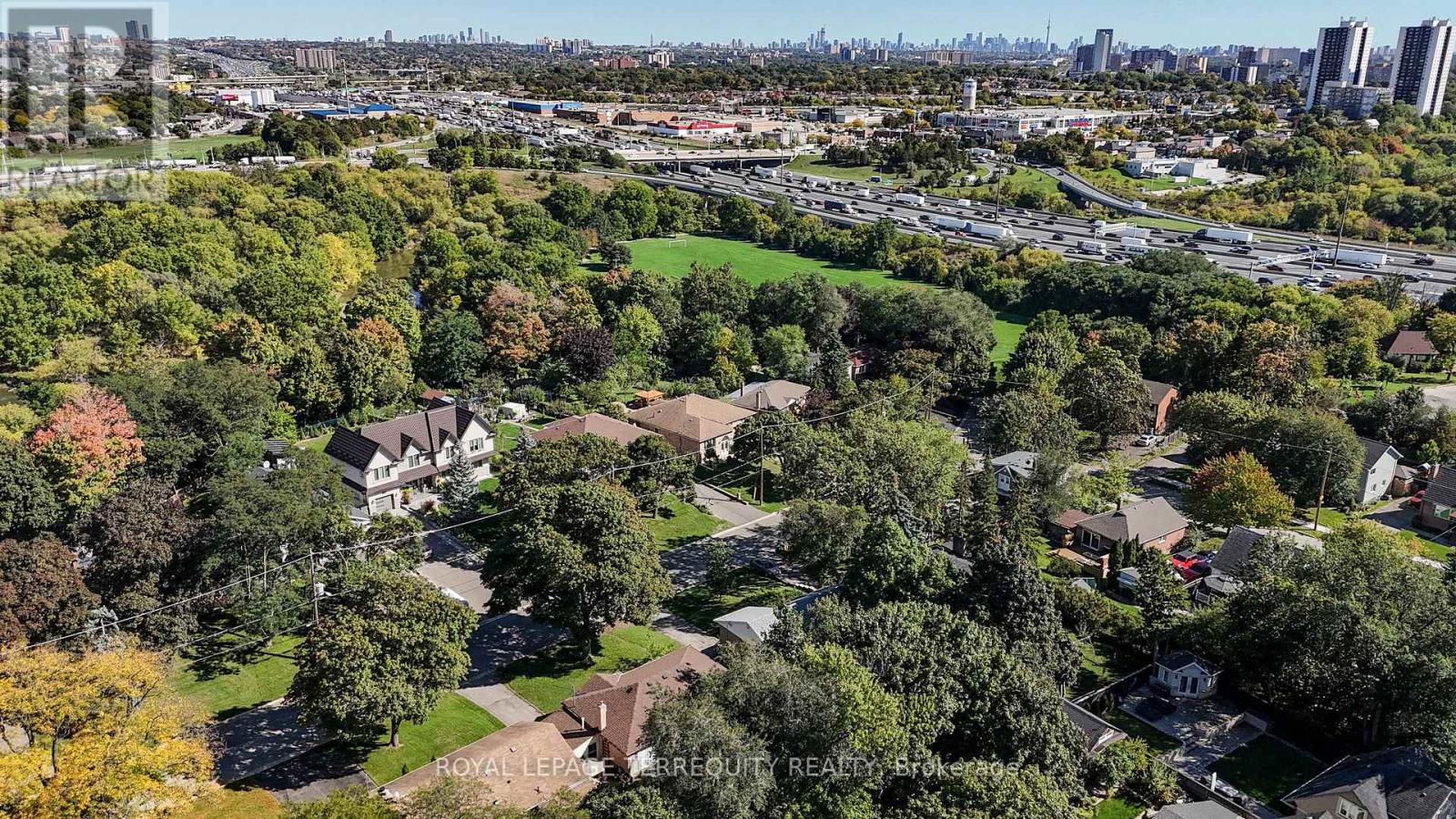 134 Hadrian Drive, Toronto, Ontario  M9W 1V4 - Photo 50 - W12484581