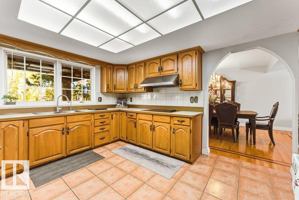 7550 Ellerslie Rd Sw, Edmonton, Alberta  T6X 1A3 - Photo 21 - E4463689