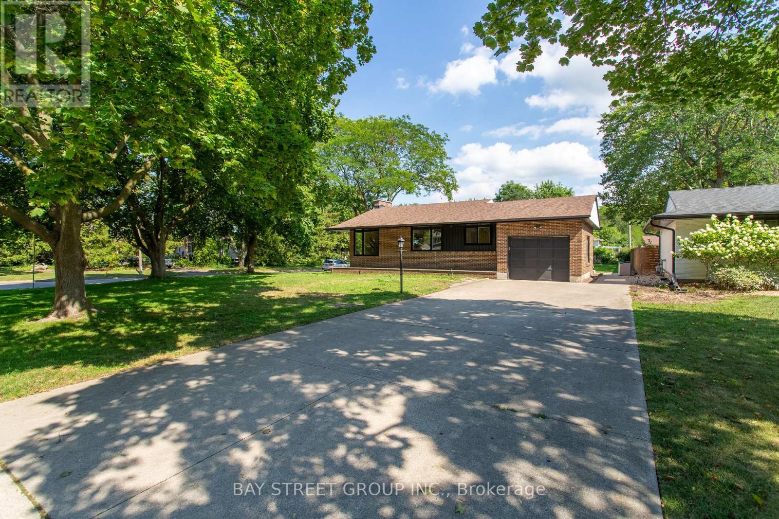 2 Parklane Crescent, St. Catharines, Ontario  L2T 3V1 - Photo 39 - X12484575