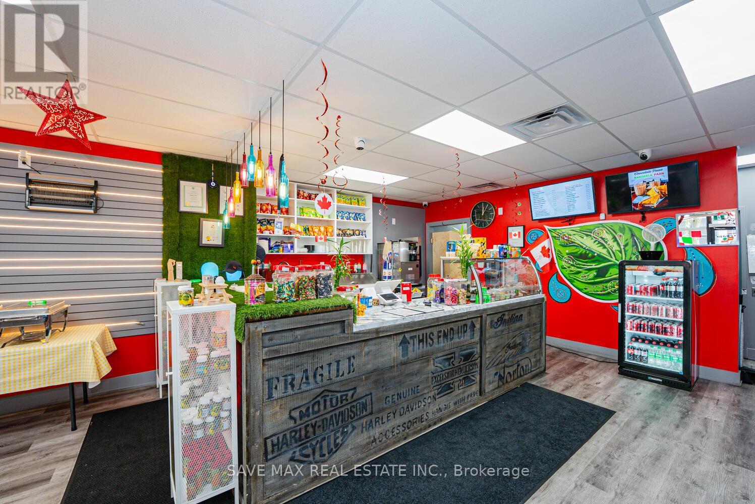 4681 Queen Street, Niagara Falls, Ontario  L2E 2L9 - Photo 26 - X12484576