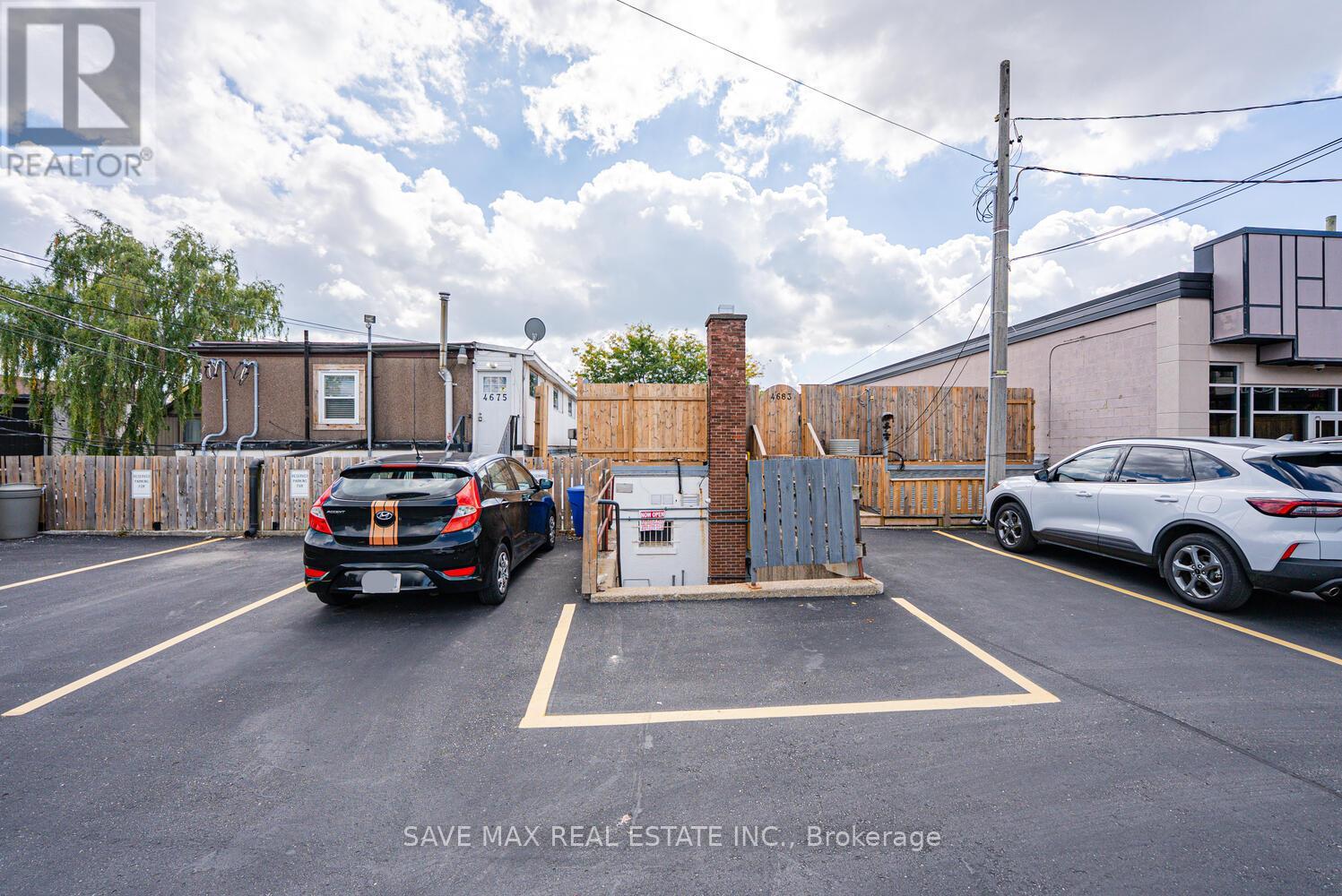 4681 Queen Street, Niagara Falls, Ontario  L2E 2L9 - Photo 35 - X12484576