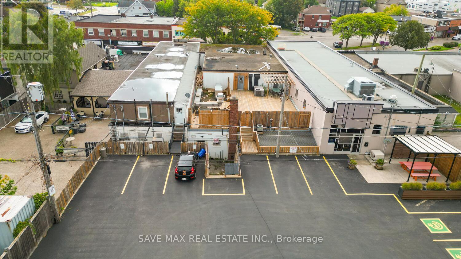 4681 Queen Street, Niagara Falls, Ontario  L2E 2L9 - Photo 41 - X12484576