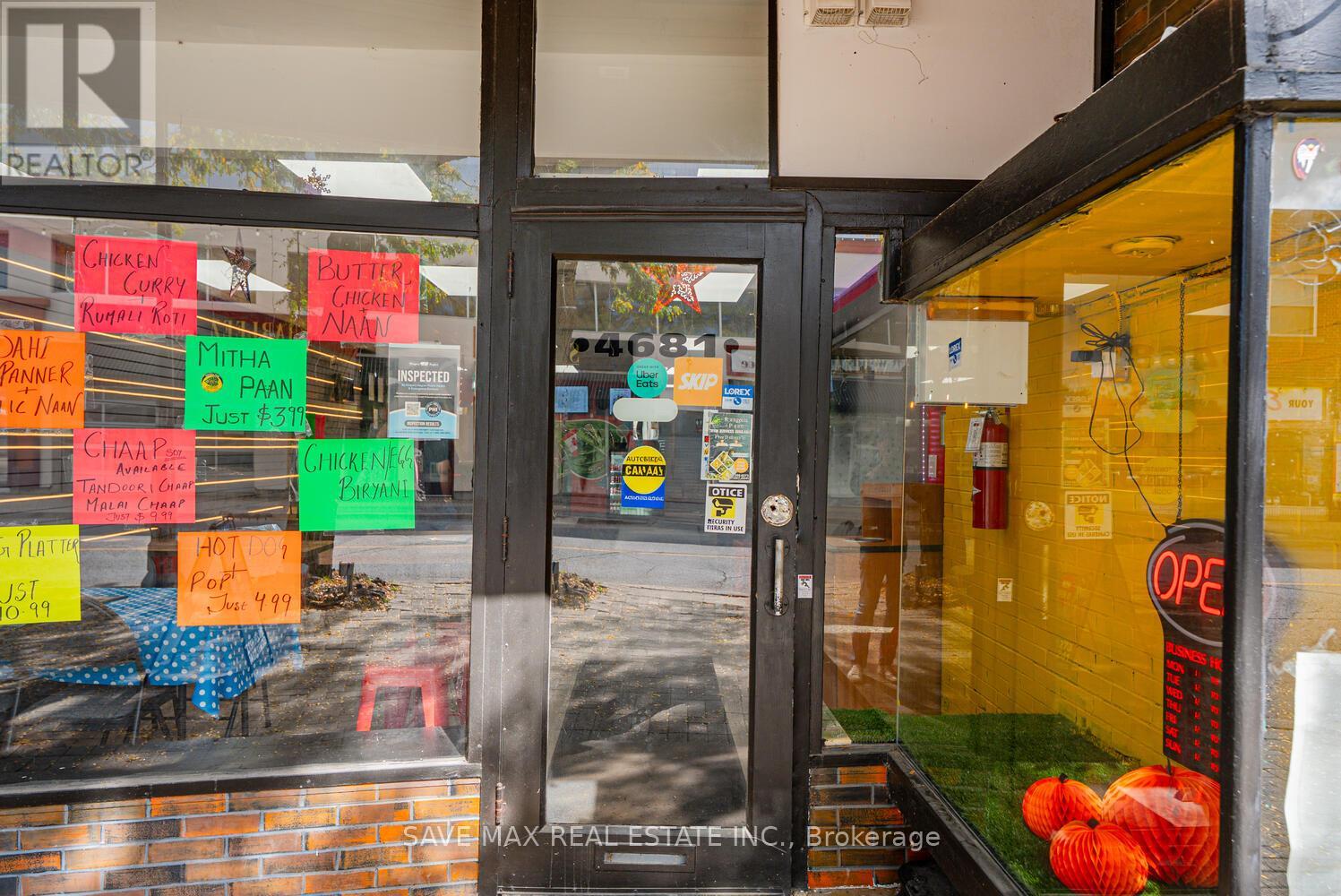 4681 Queen Street, Niagara Falls, Ontario  L2E 2L9 - Photo 5 - X12484576