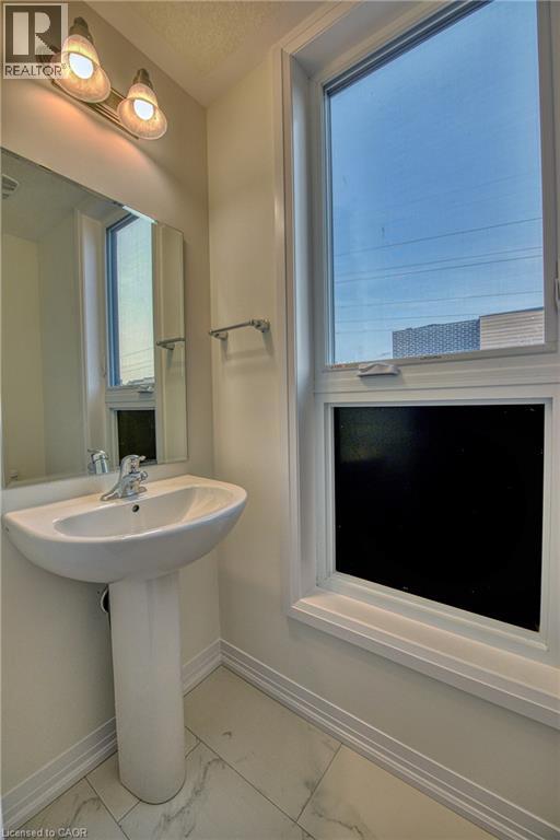 261 Woodbine Avenue Unit# 84, Kitchener, Ontario  N2R 0S7 - Photo 5 - 40782457