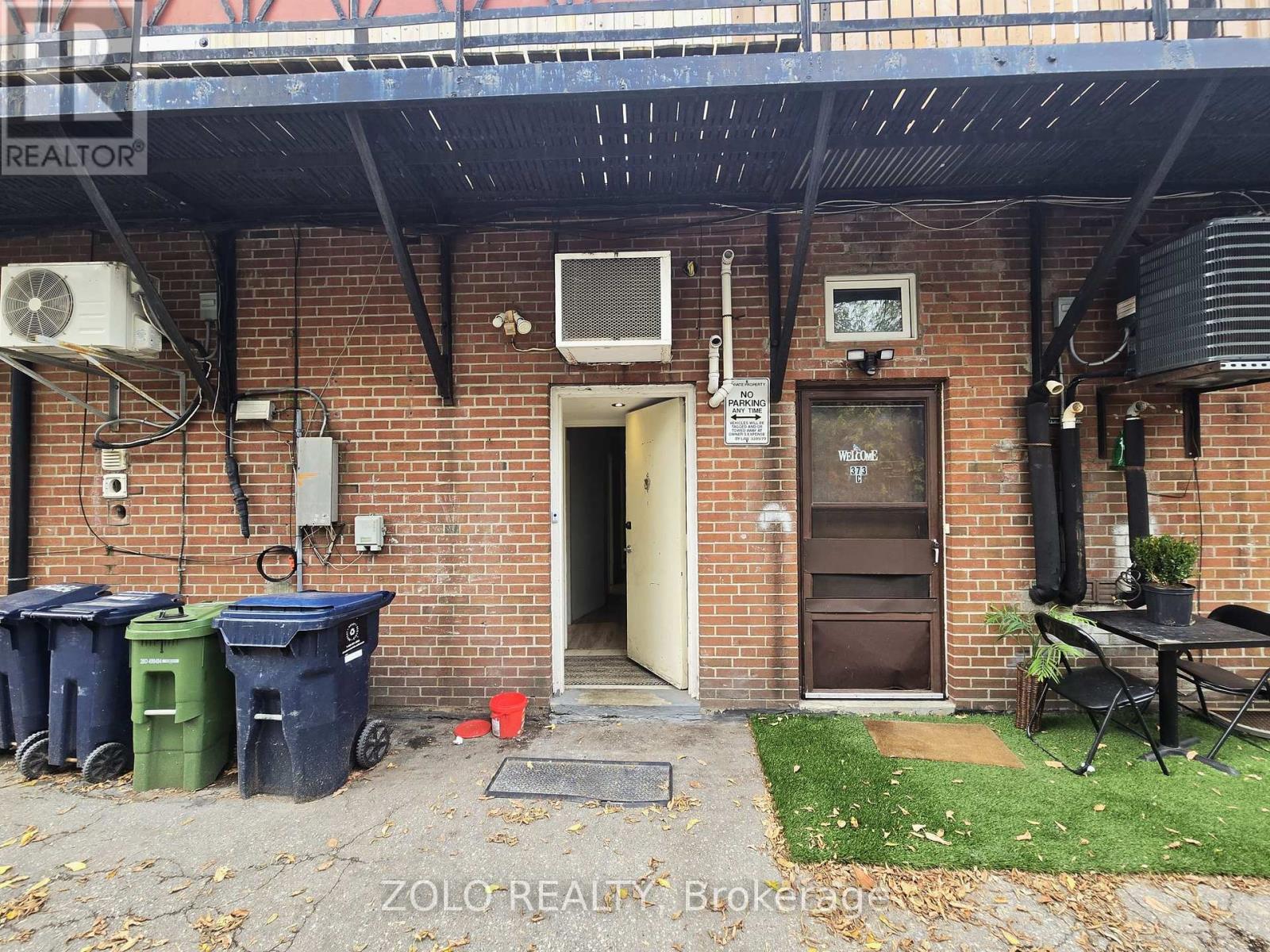 #a - 371 Oakwood Avenue, Toronto, Ontario  M6E 2W1 - Photo 11 - C12484611