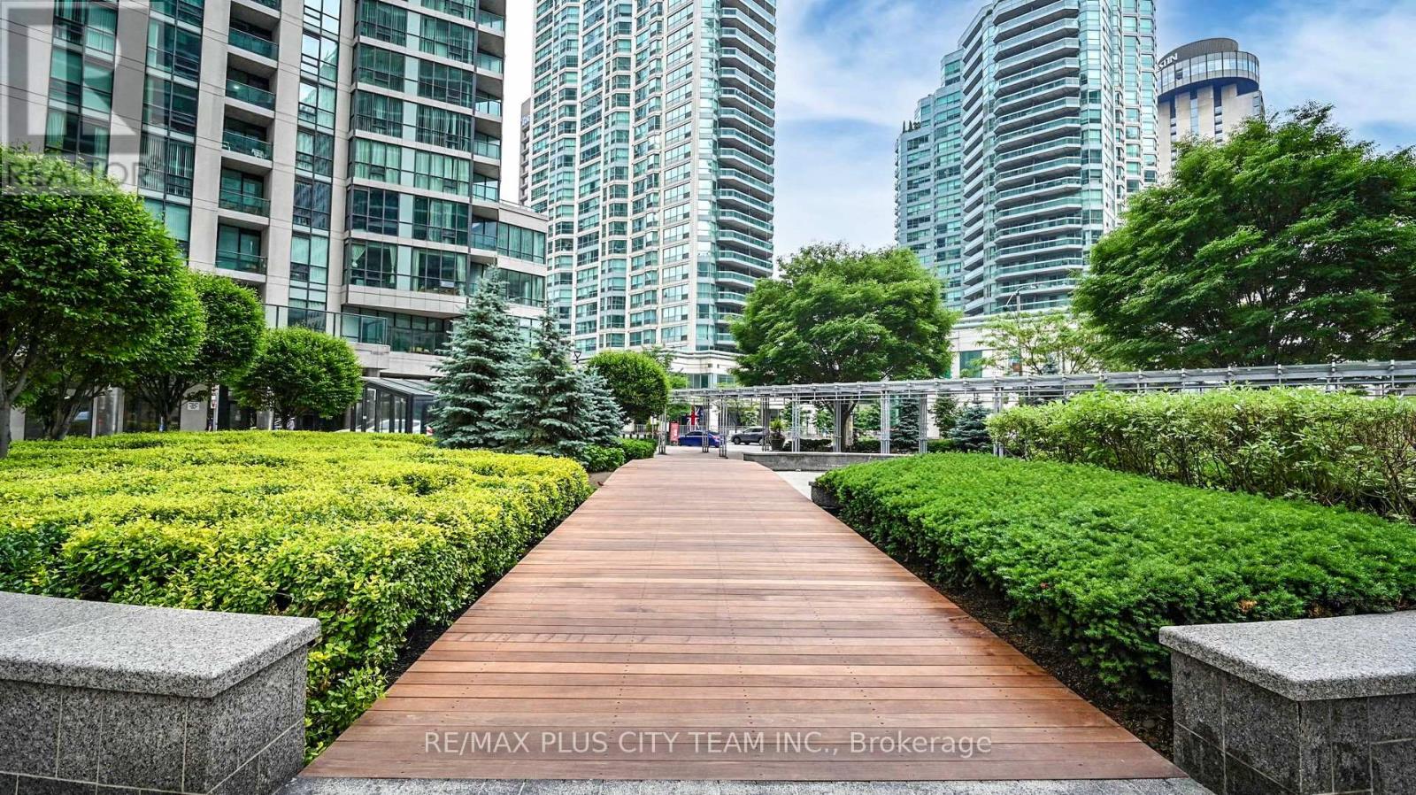 307 - 18 Harbour Street, Toronto, Ontario  M5J 2Z6 - Photo 29 - C12484615