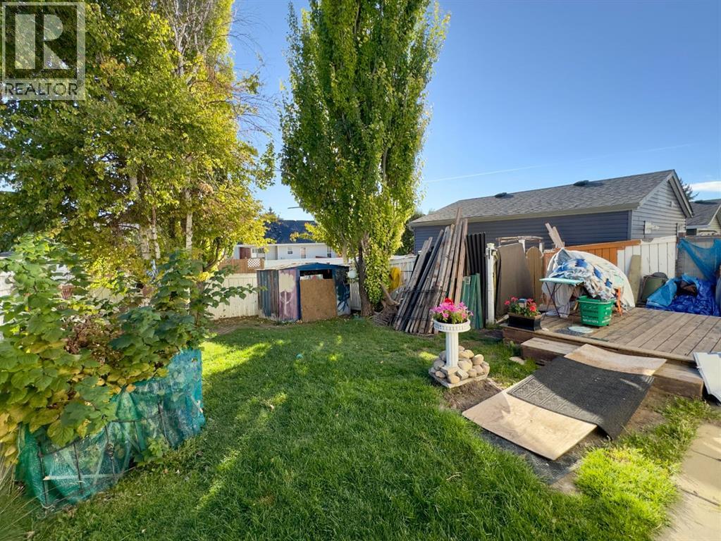 129 Coventry Place Ne, Calgary, Alberta  T3K 4A6 - Photo 3 - A2263005