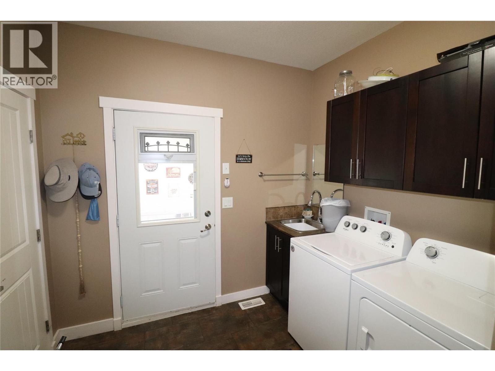 2311 Columbia Avenue, Trail, British Columbia  V1R 1L2 - Photo 39 - 10366204