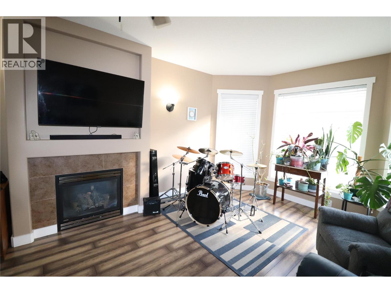 2311 Columbia Avenue, Trail, British Columbia  V1R 1L2 - Photo 4 - 10366204