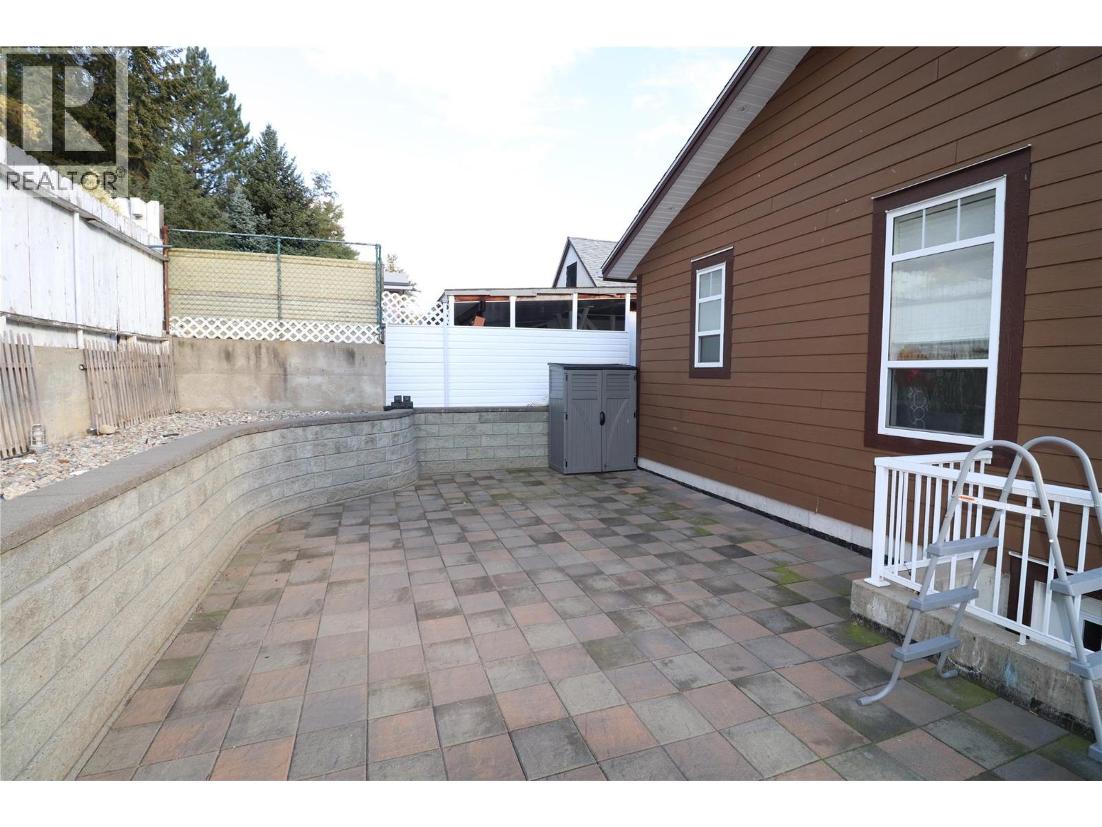 2311 Columbia Avenue, Trail, British Columbia  V1R 1L2 - Photo 20 - 10366204