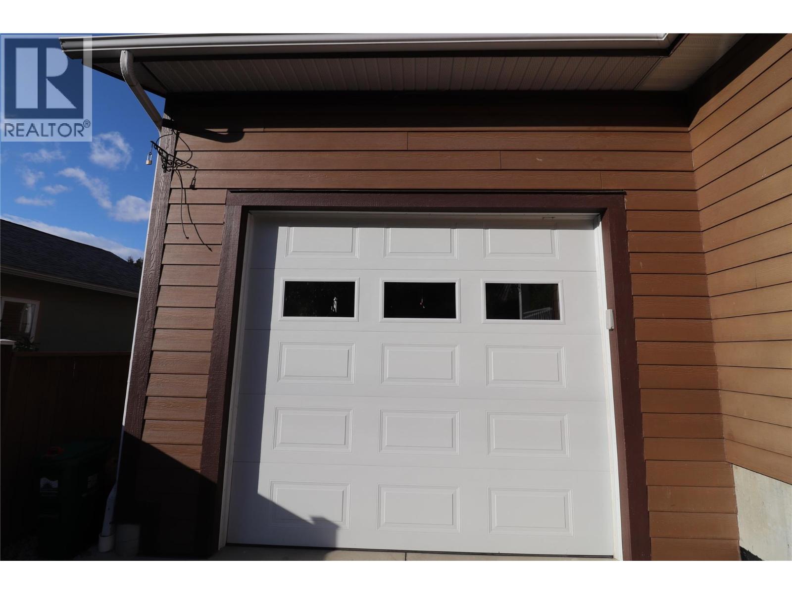 2311 Columbia Avenue, Trail, British Columbia  V1R 1L2 - Photo 13 - 10366204