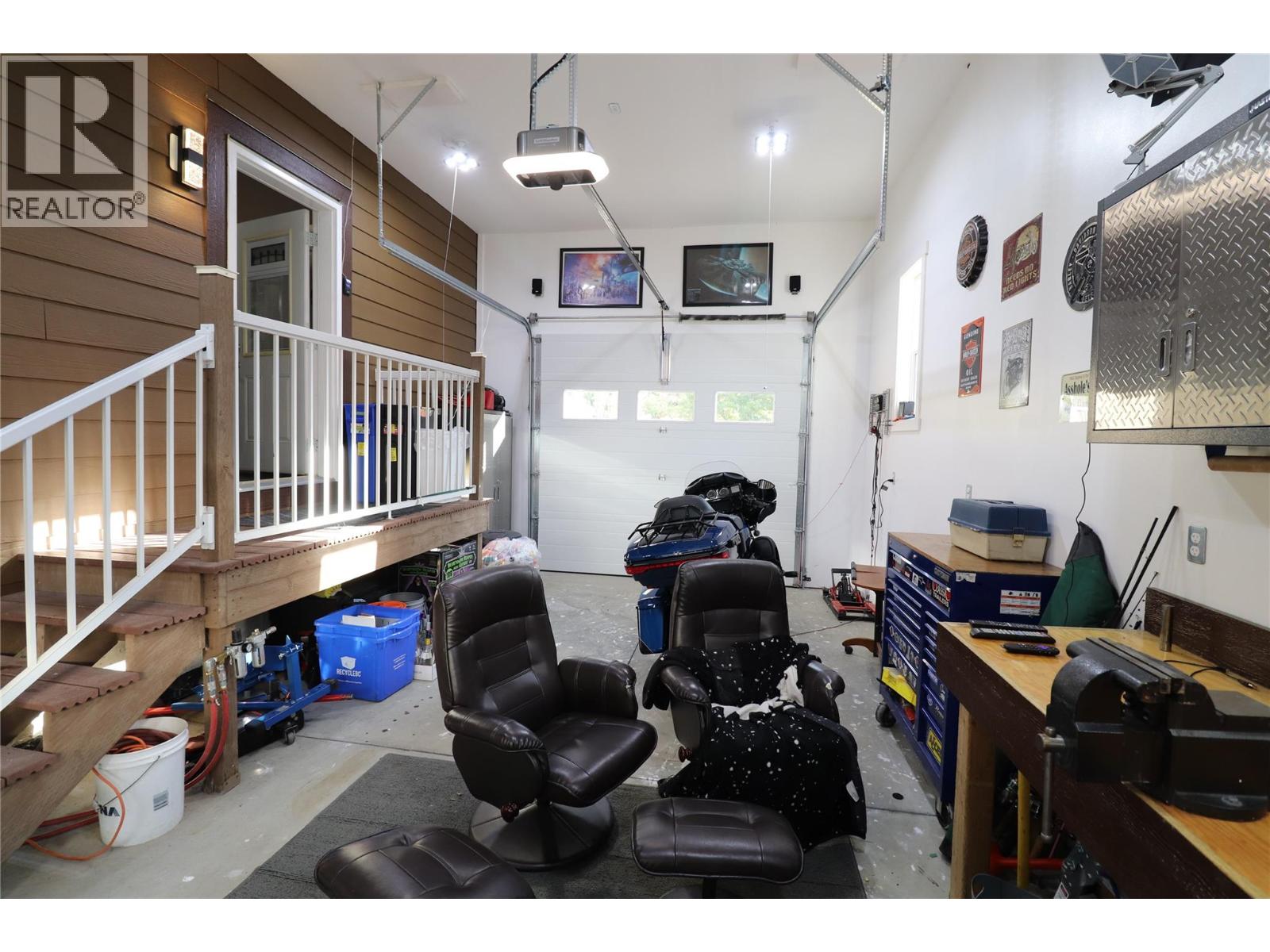 2311 Columbia Avenue, Trail, British Columbia  V1R 1L2 - Photo 42 - 10366204