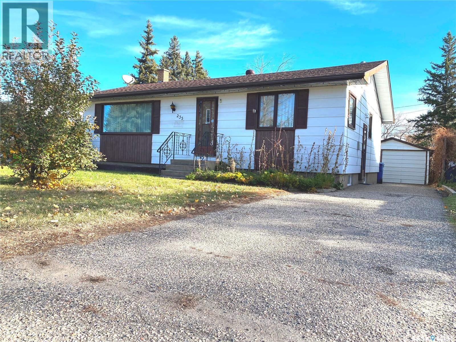 235 Company AVENUE S, Fort Qu'Appelle, Saskatchewan