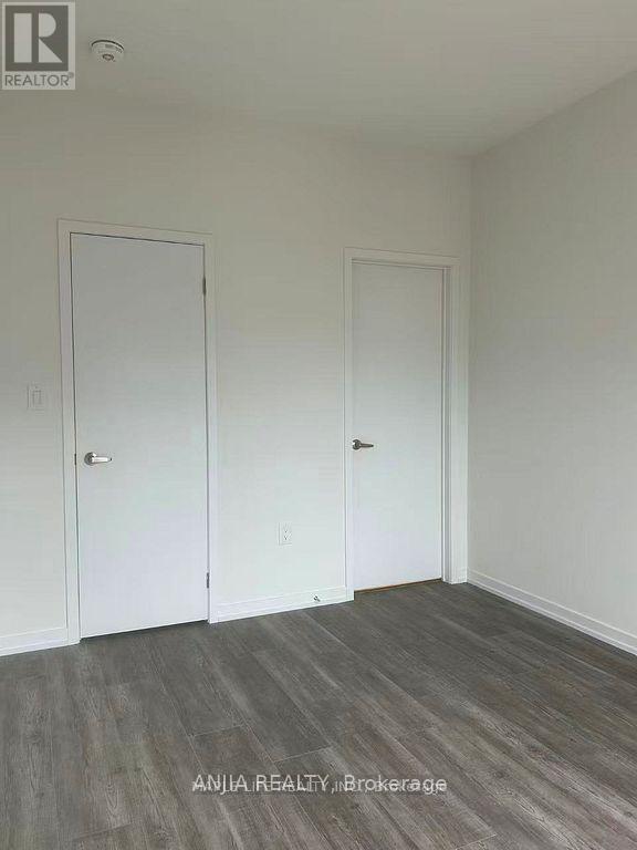 182 Matawin Lane, Richmond Hill, Ontario  L4B 3X9 - Photo 6 - N12484629