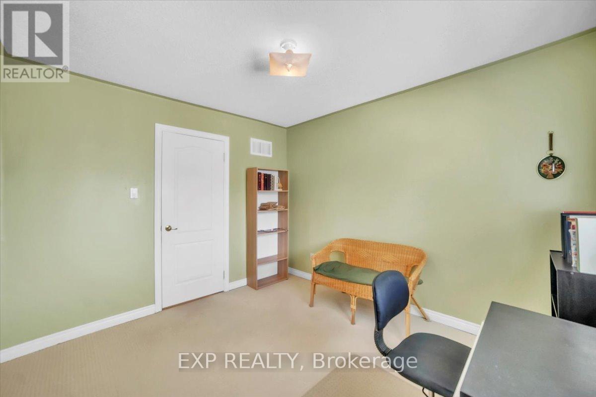 1 Vitlor Drive, Richmond Hill, Ontario  L4E 2Y4 - Photo 19 - N12484630